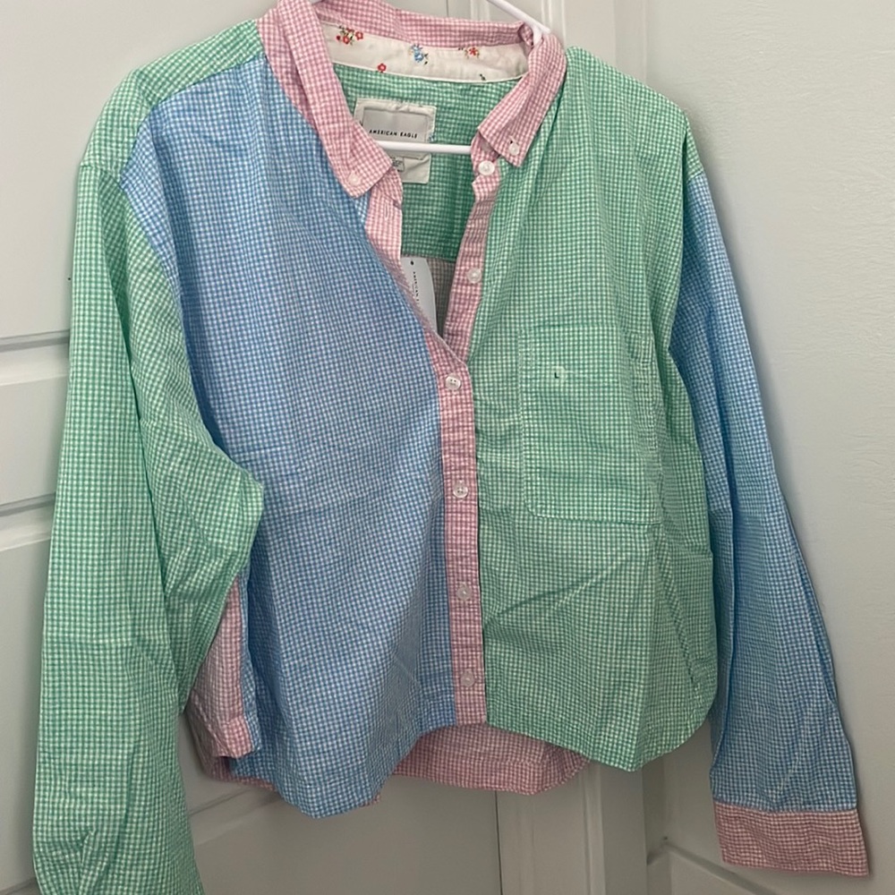 American Eagle Button Up